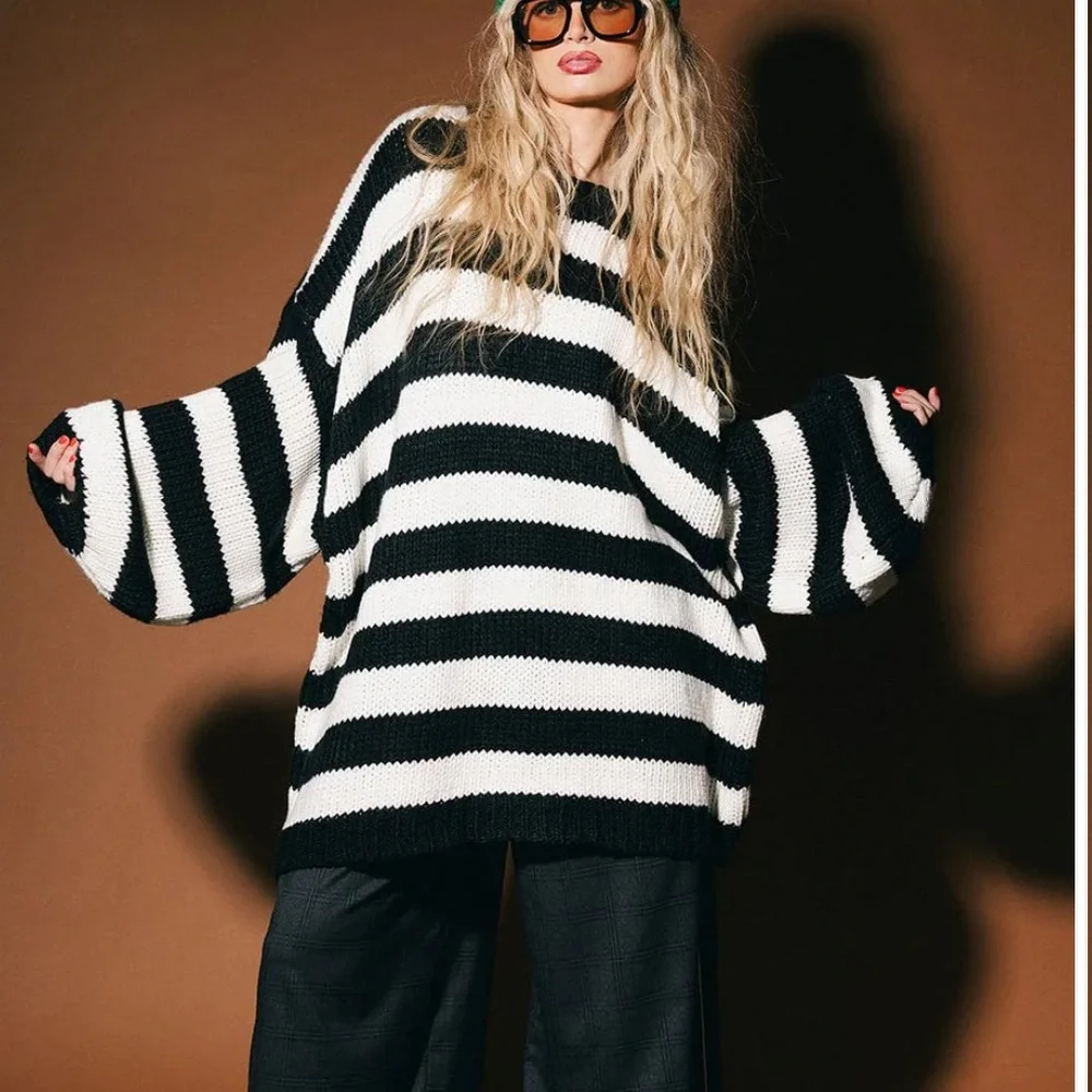 Striped Black and White Oversized Sweater - Picture 1 of 4